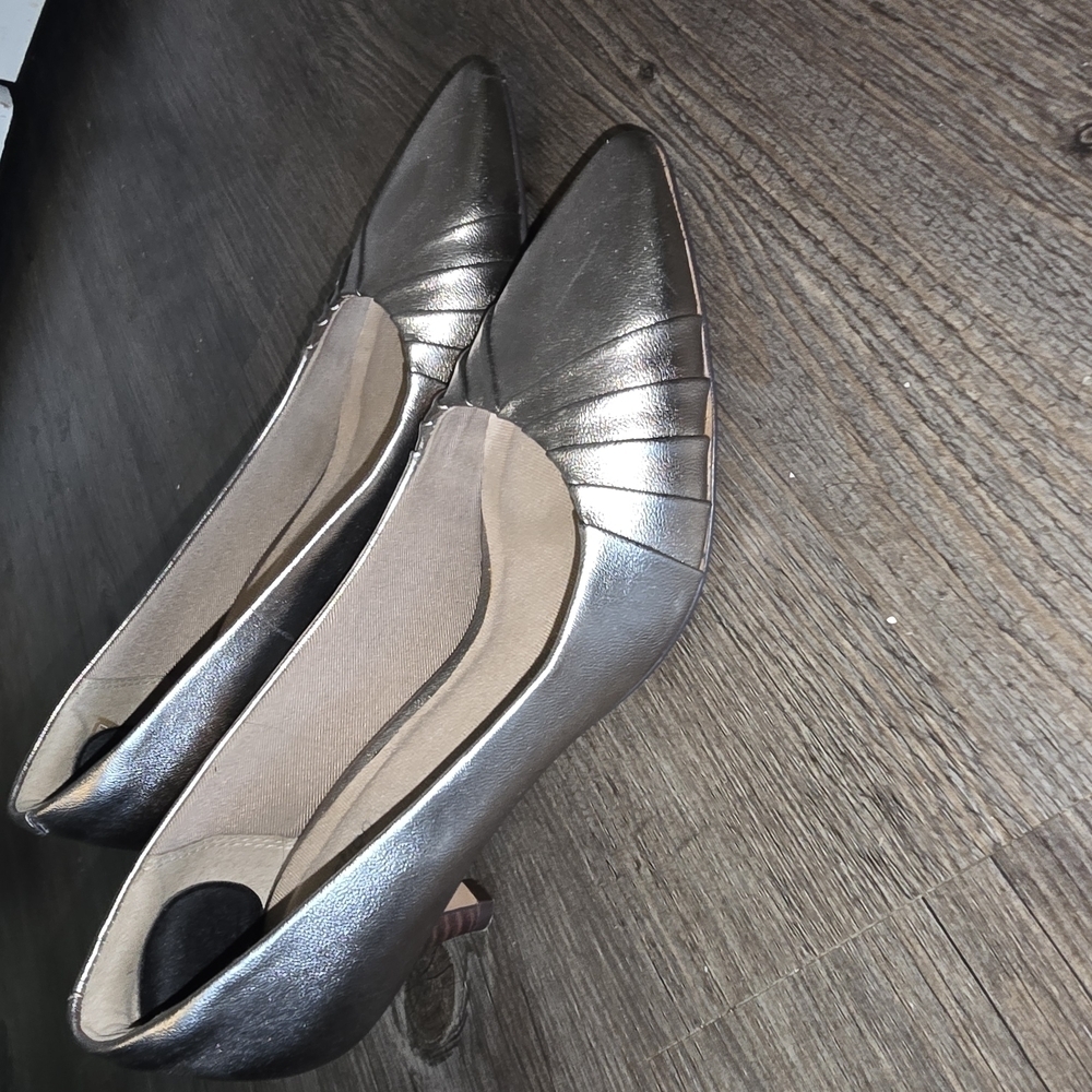 Clarks Metallic Women's Pumps 6.5